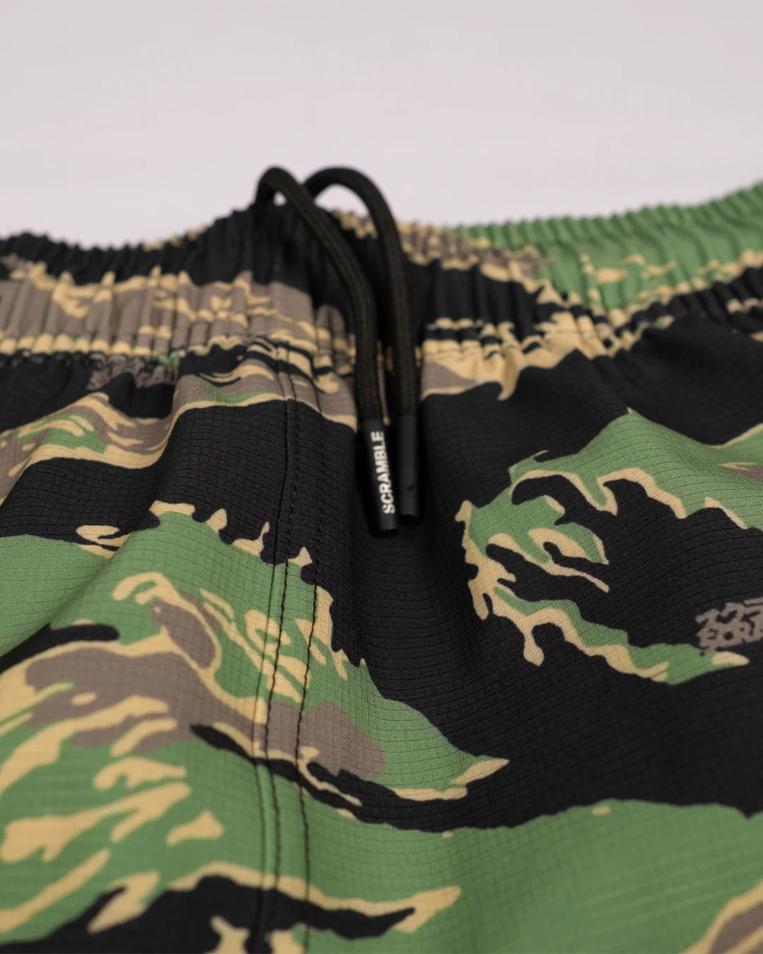HAKATA トレーニングショーツ TIGER CAMO