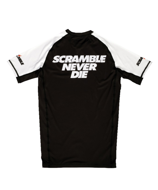 SCRAMBLE NEVER DIE ラッシュガード