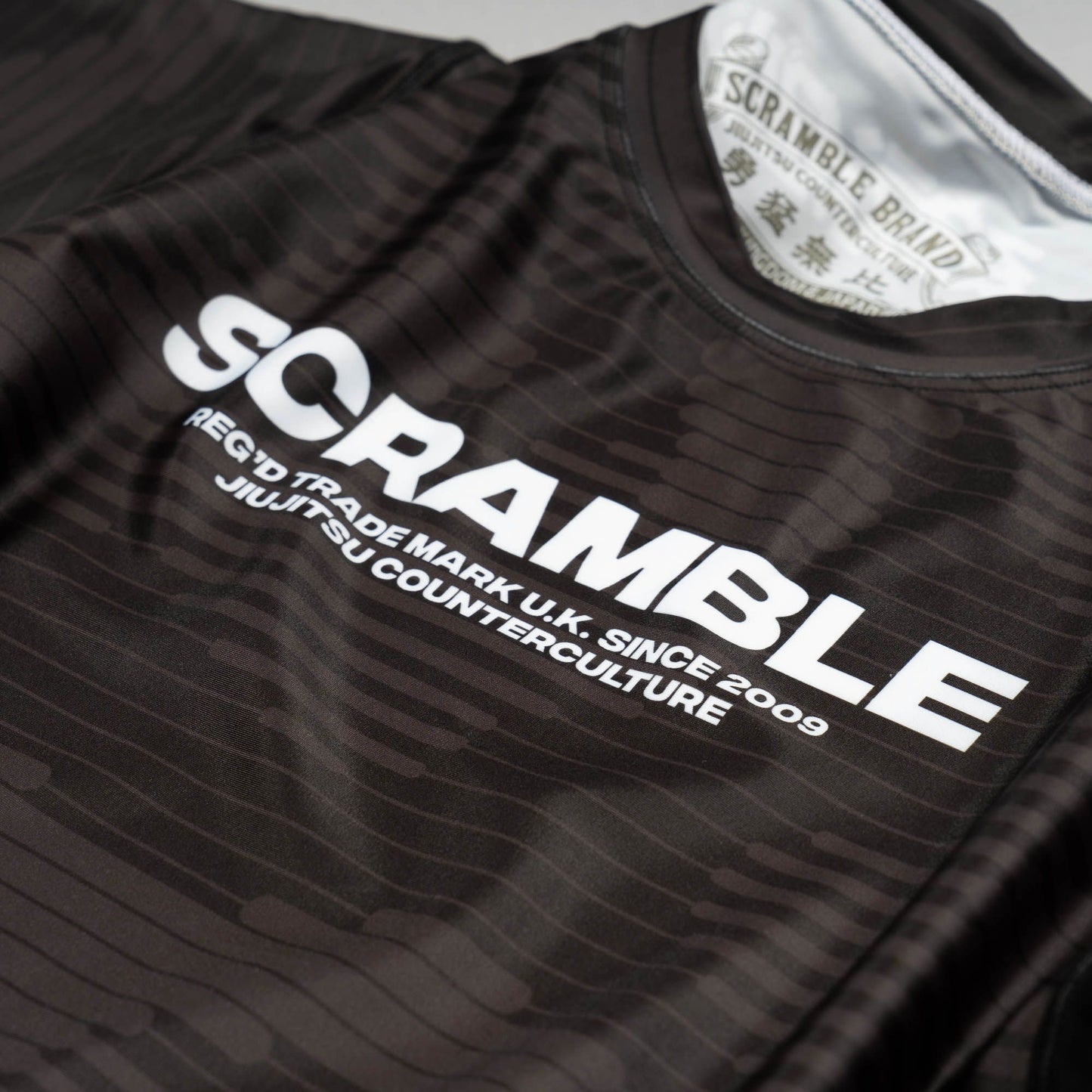 SCRAMBLE TACTIC ラッシュガード BLACK