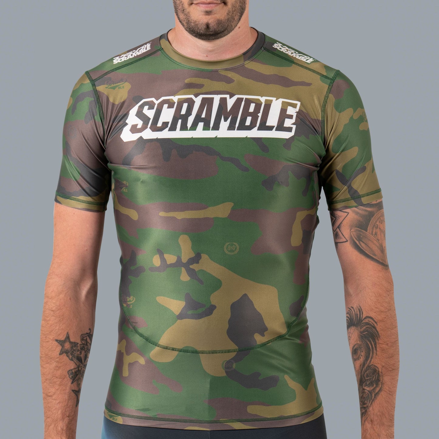 SCRAMBLE TACTIC ラッシュガード WOODLAND CAMO