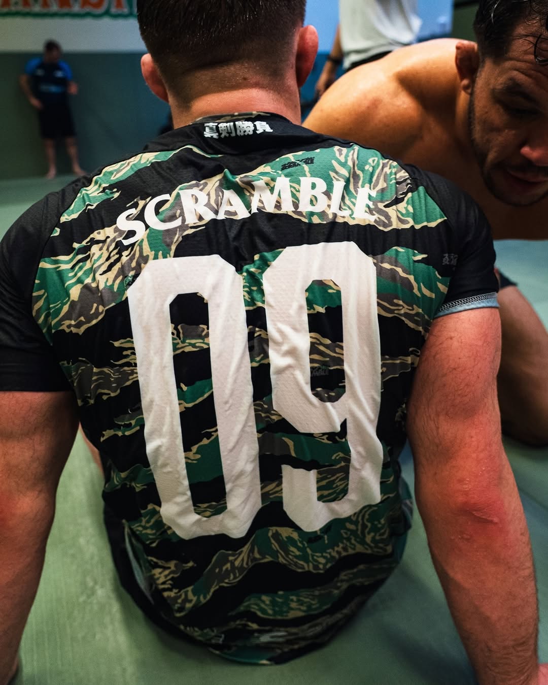 DORAI トレーニングTシャツ TIGER CAMO